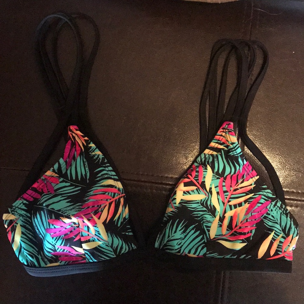 Bathing suit top - Picture 4 of 4